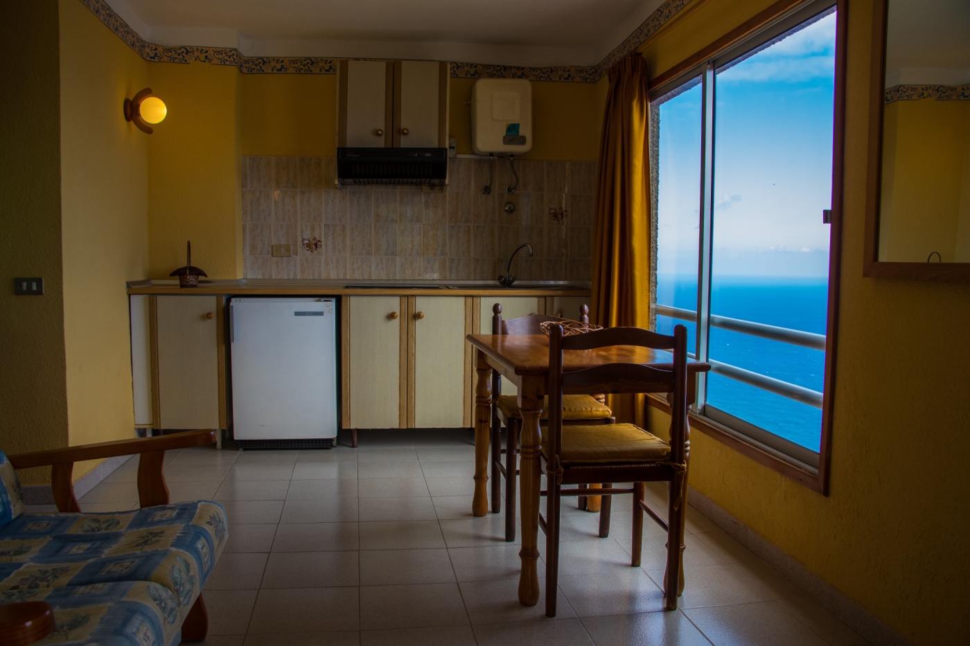 Casa Mara Tenerife - Apartamento con dos camas con vista al mar en El Tanque