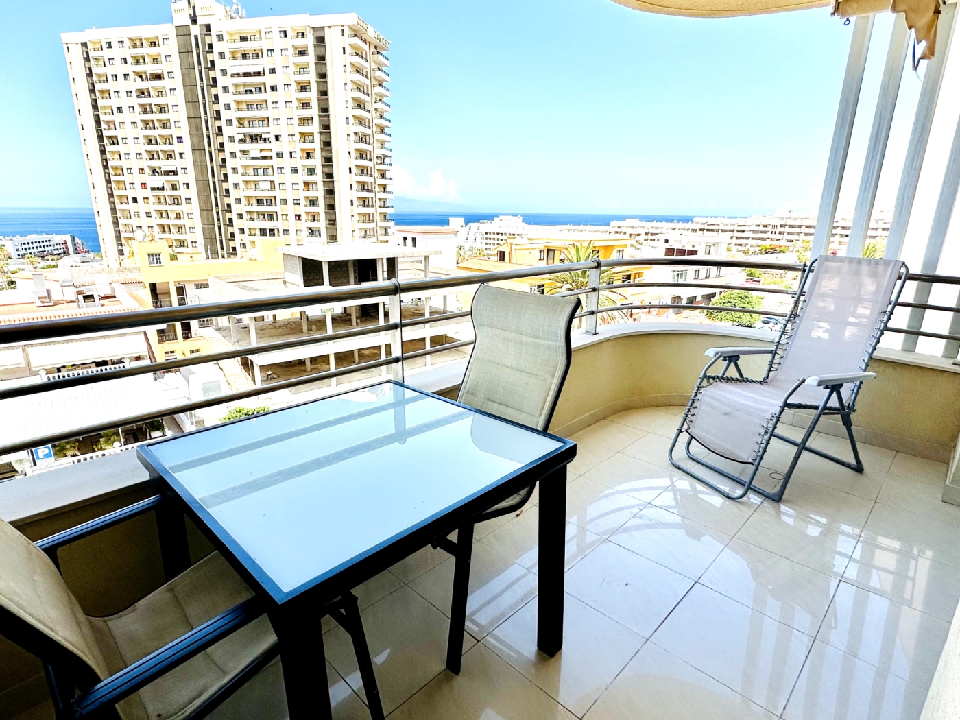 Apartamento confortável com vista para o mar em Playa Paraiso