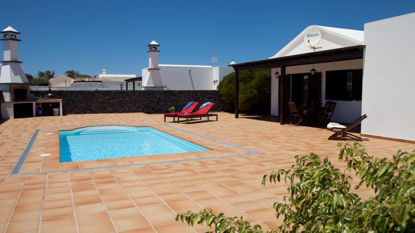 Villa Campesina con Piscina Privada en San Bartolomé