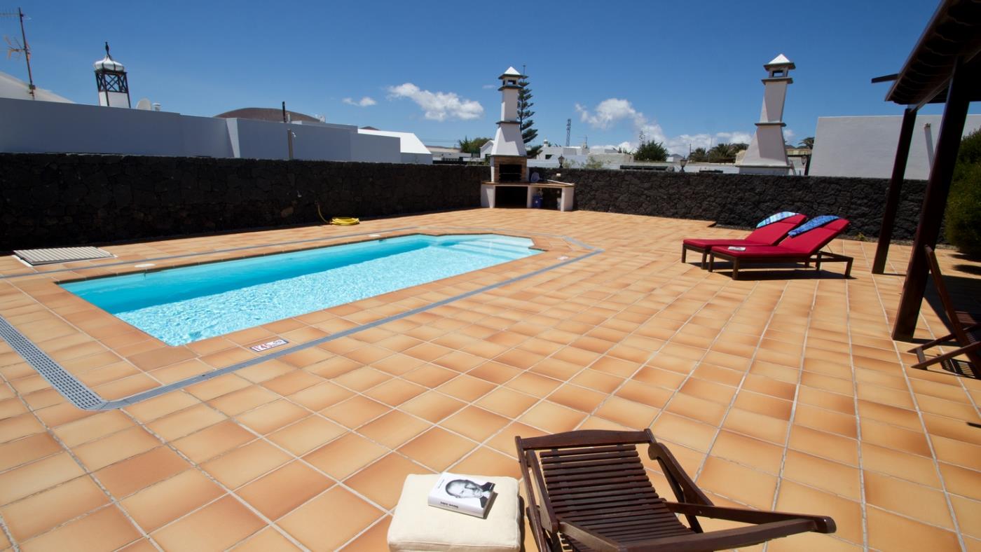 Villa Campesina con Piscina Privada en San Bartolomé