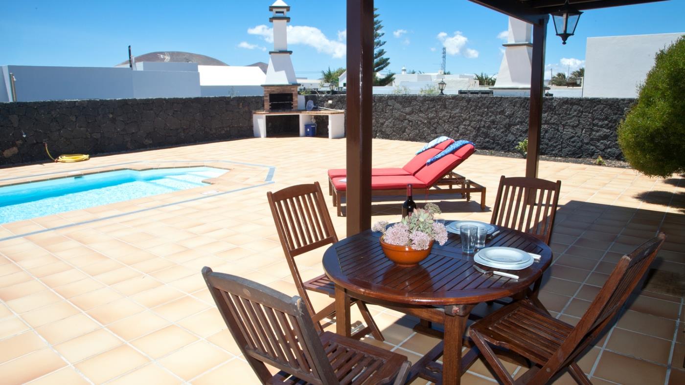 Villa Campesina con Piscina Privada en San Bartolomé