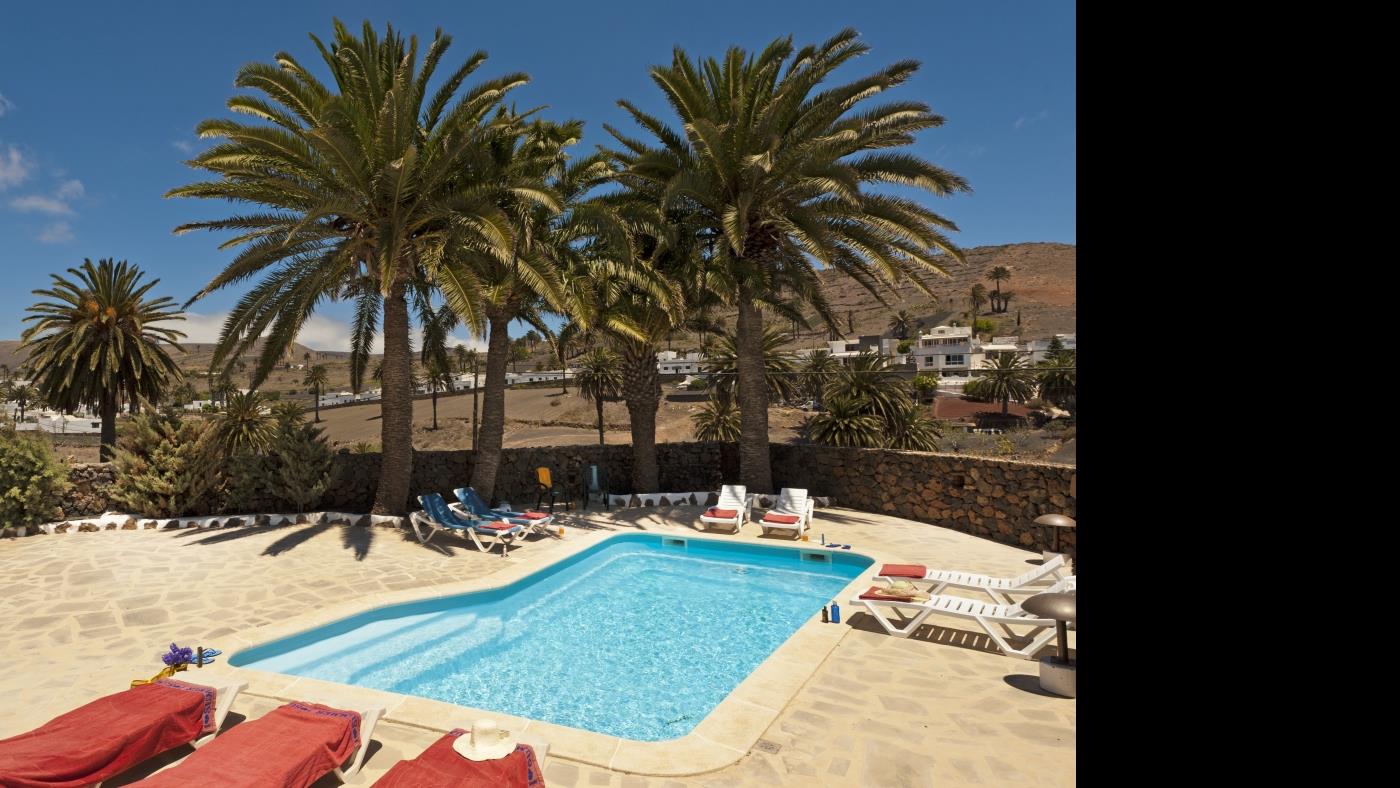 Villas Finca la Crucita 3 Bedrooms Type M in Haría