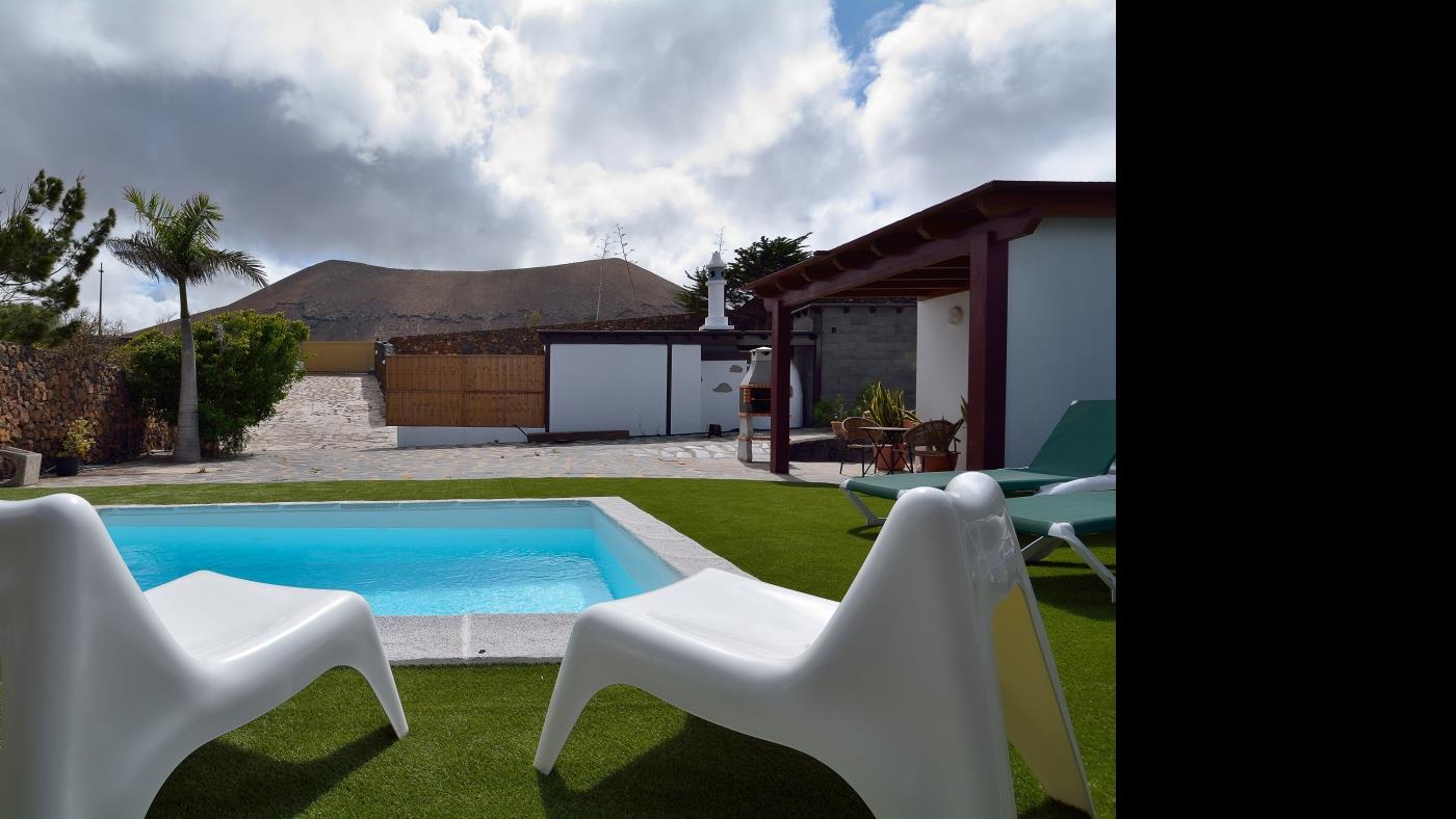 Villa Nelida Private Pool ideal for Peace Lovers By PVL in La Vegueta